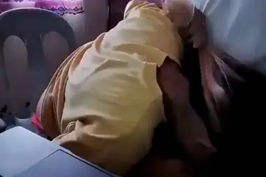 Bokep live Cewek Manis Colok Pakai Mainan